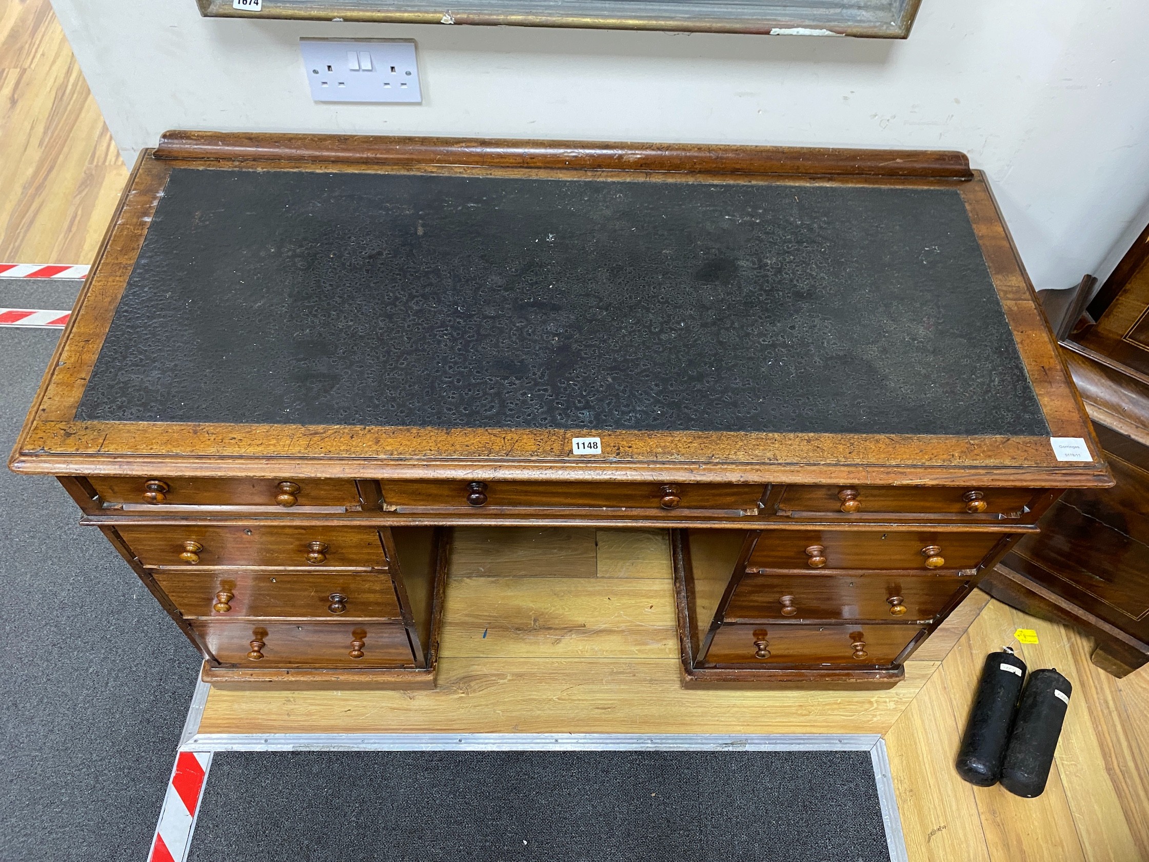 A Victorian mahogany pedestal desk, length 122cm, depth 54cm, height 79cm